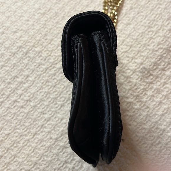 Talbots Evening purse Black w  gold chain 2 inside pockets w hot pink lining - Picture 8 of 12